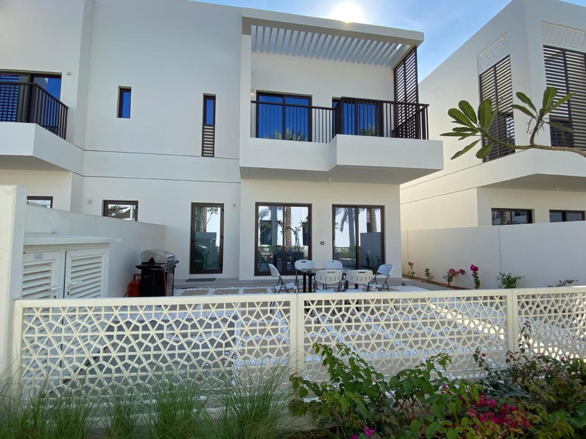 The White Villa Fujairah Eksteriør bilde